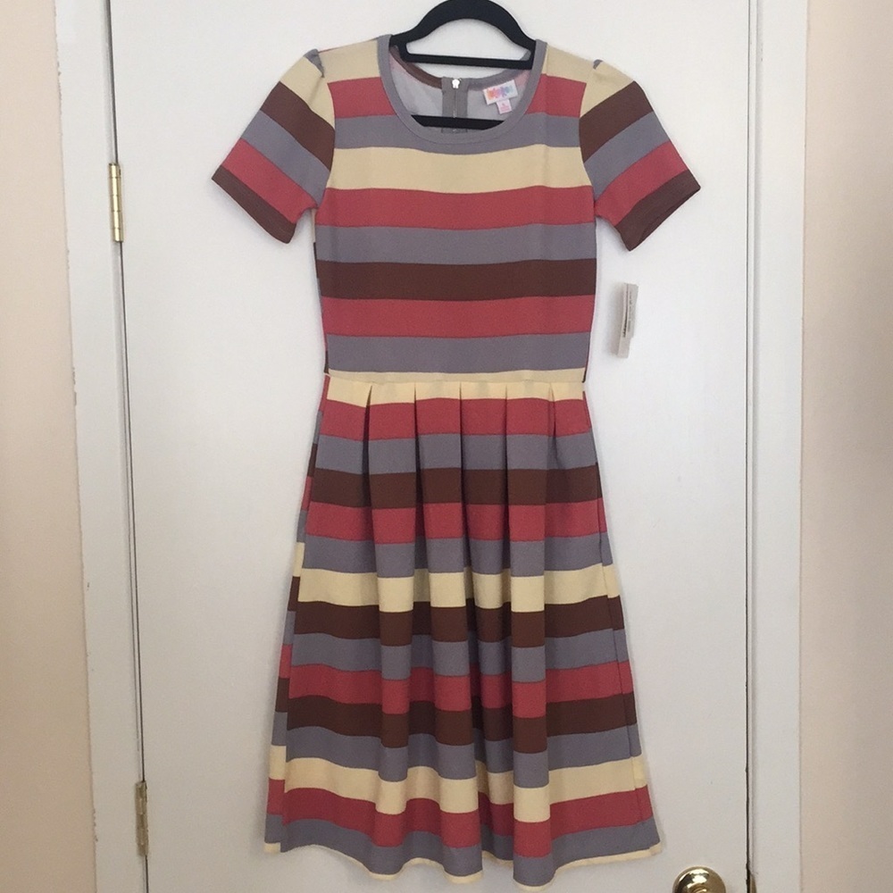 S‎ LuLaRoe Amelia Dress C06 1944